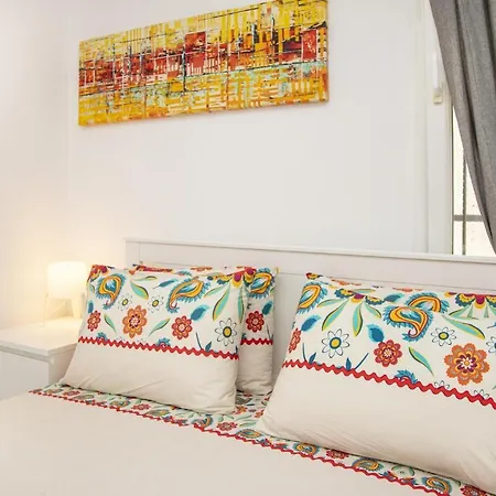 1 Bedroom Central House In Bodrum